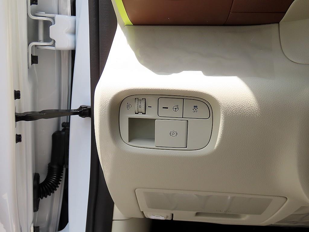 HYUNDAI Casper - Vista 12
