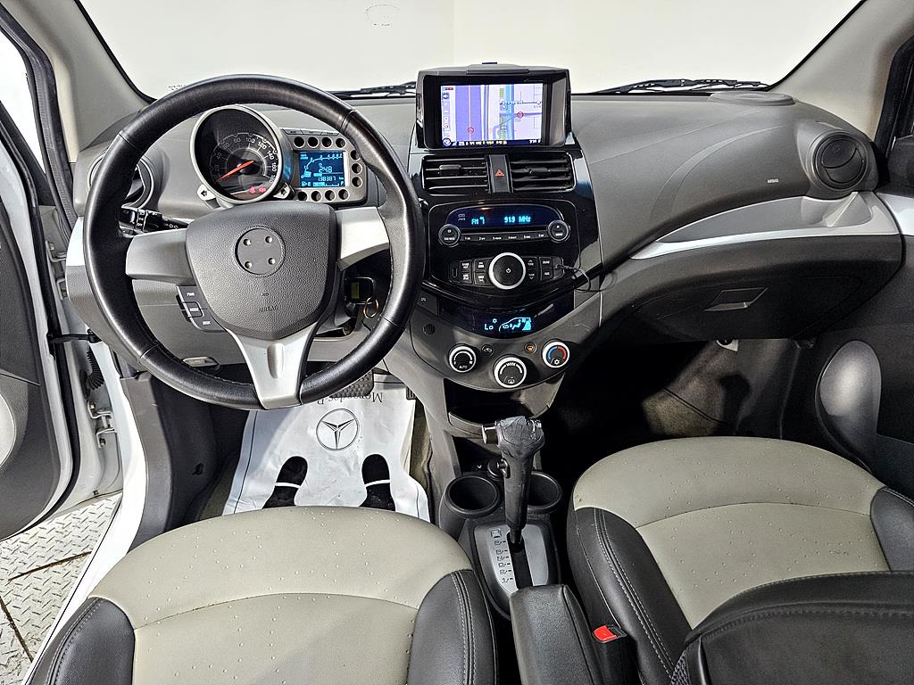 Chevrolet Spark - Vista 5