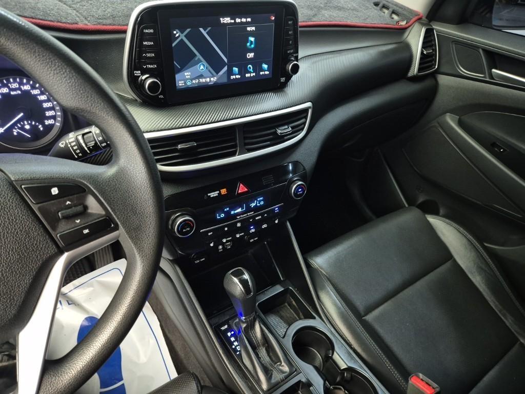 HYUNDAI Tucson - Vista 10
