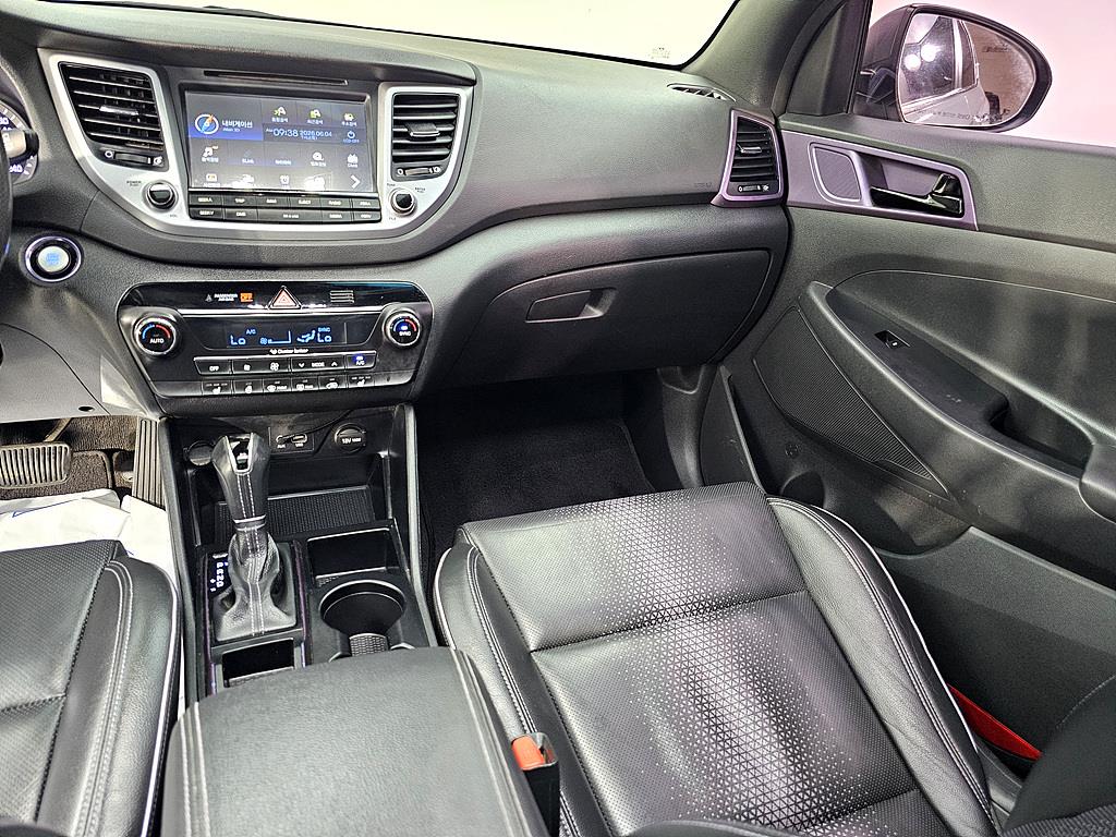 HYUNDAI Tucson - Vista 10