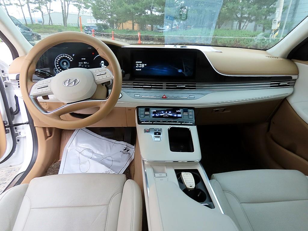 HYUNDAI Grandeur - Vista 7