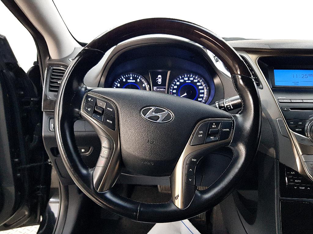 HYUNDAI Grandeur - Vista 12