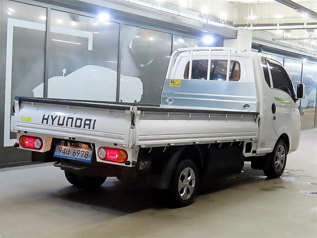 Small Truck Cargo (small) - Vista 4
