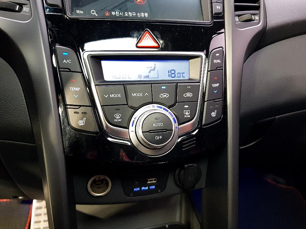 HYUNDAI i30 2016 Blanco - Importación desde Corea - HF Imports Iquique - Foto 13