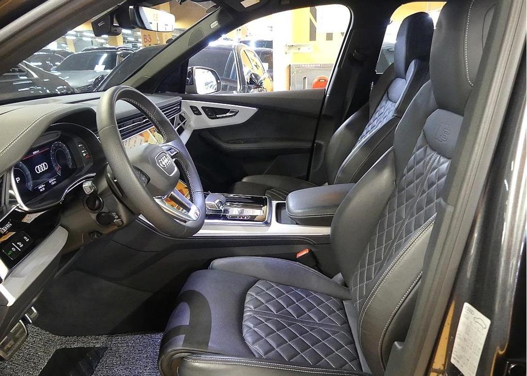 Audi Q7 - Vista 8