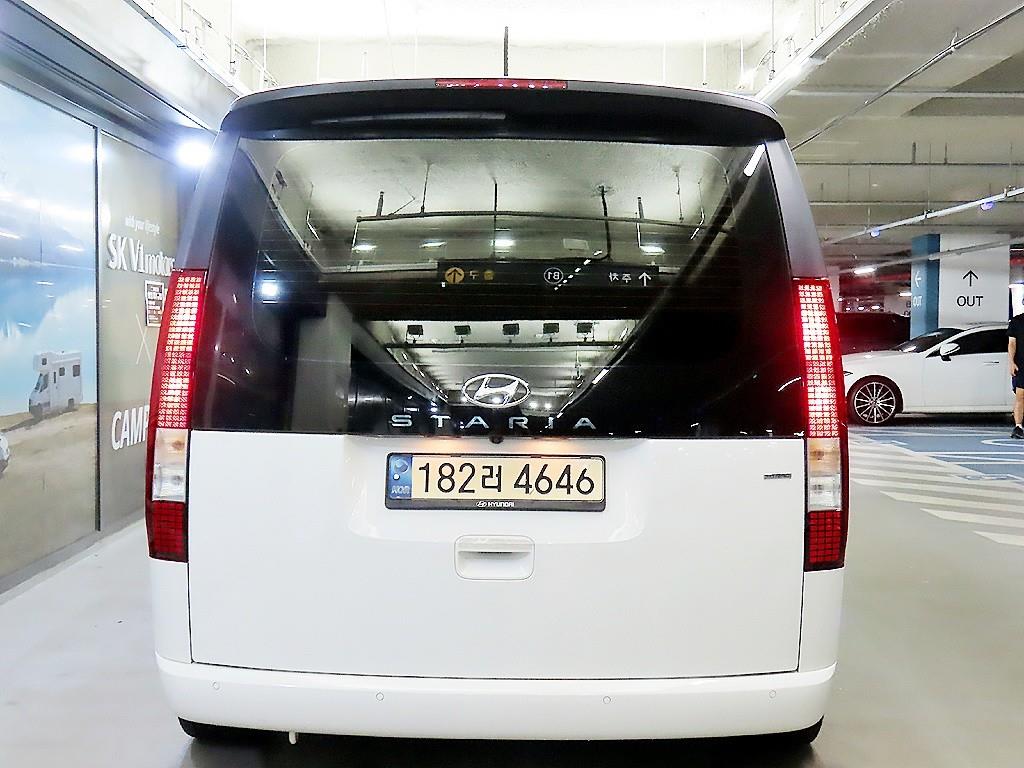 HYUNDAI Staria - Vista 5
