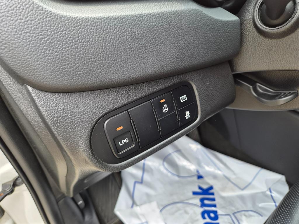KIA Carens 2014 Blanco - Importación desde Corea - HF Imports Iquique - Foto 15