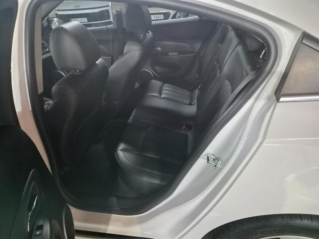 Chevrolet Cruise 2015 Blanco - Importación desde Corea - HF Imports Iquique - Foto 18