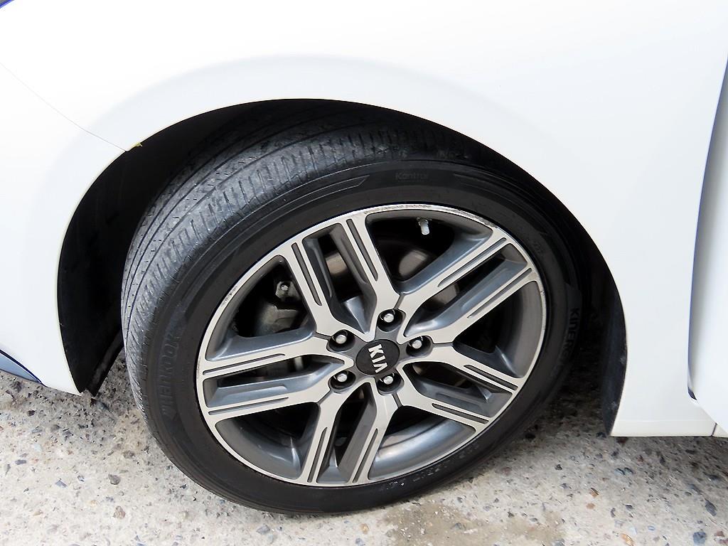 KIA K3 2019 Blanco - Importación desde Corea - HF Imports Iquique - Foto 18