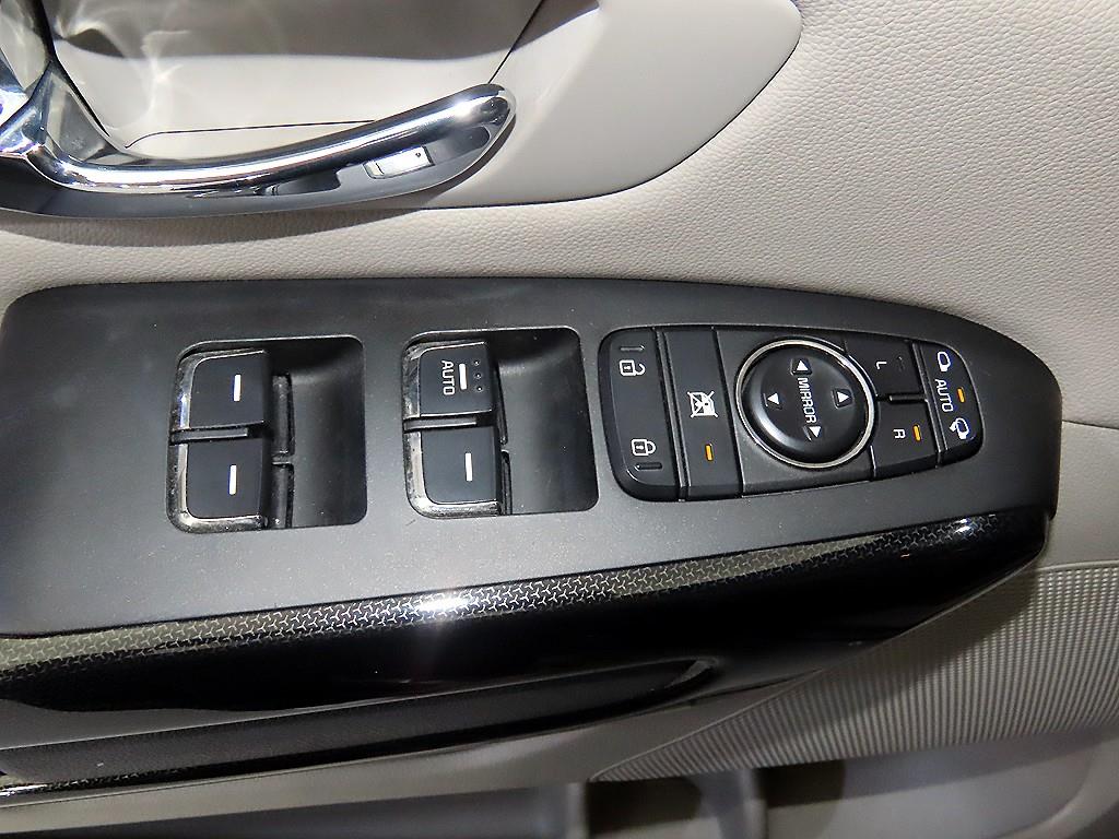 KIA Carnival 2017 Gris - Importación desde Corea - HF Imports Iquique - Foto 13
