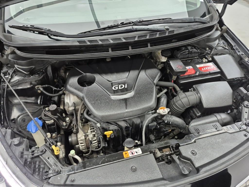KIA K3 - Vista 6