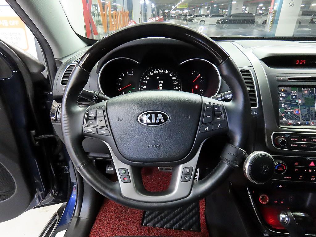 KIA Sorento - Vista 8