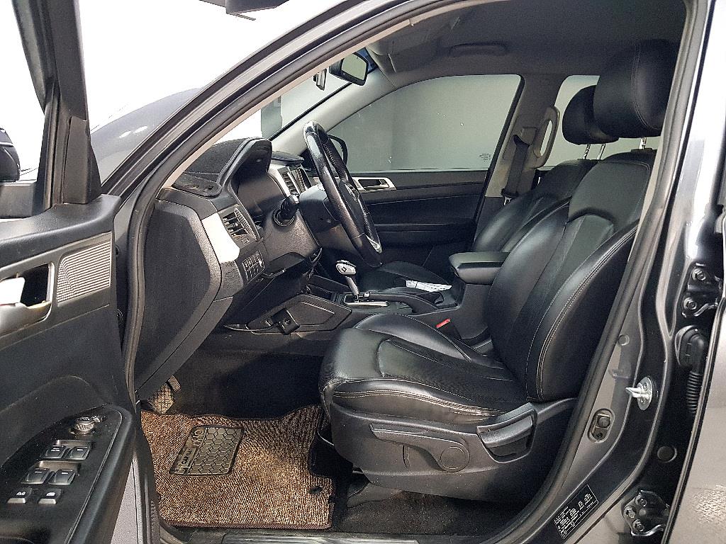 Ssangyong Rexton - Vista 8