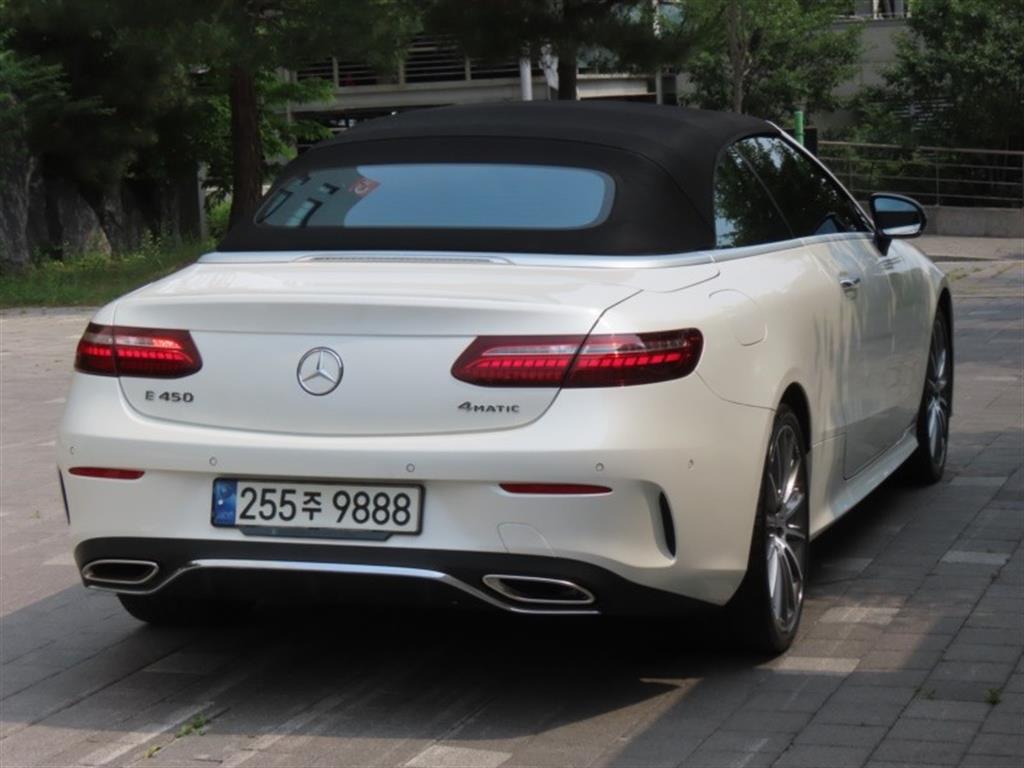 Mercedes Benz E class - Vista 5