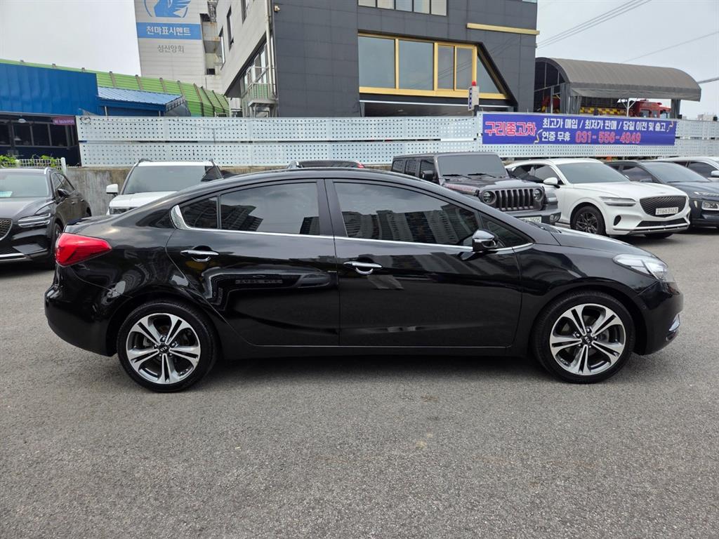 KIA K3 - Vista 4