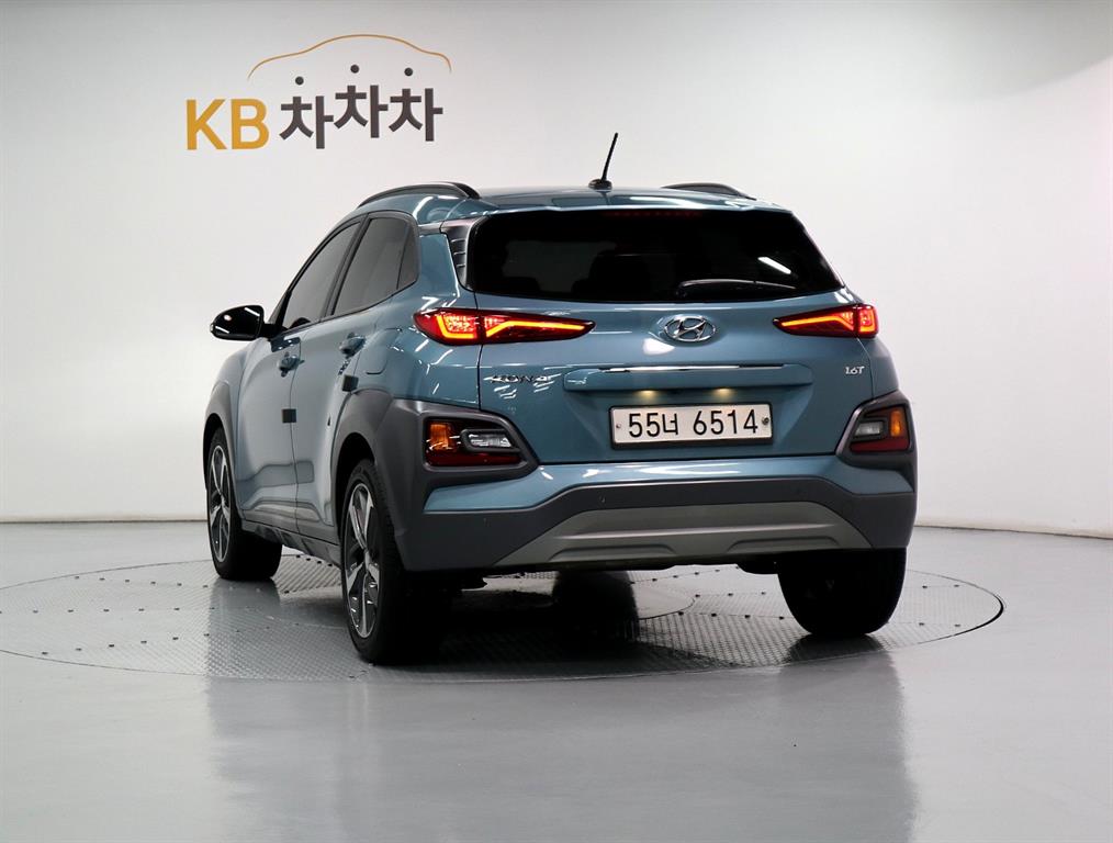 HYUNDAI Kona - Vista 4