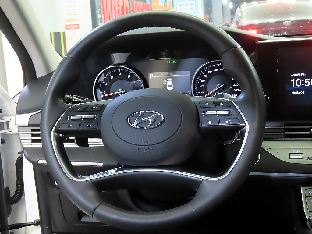 HYUNDAI Grandeur - Vista 8