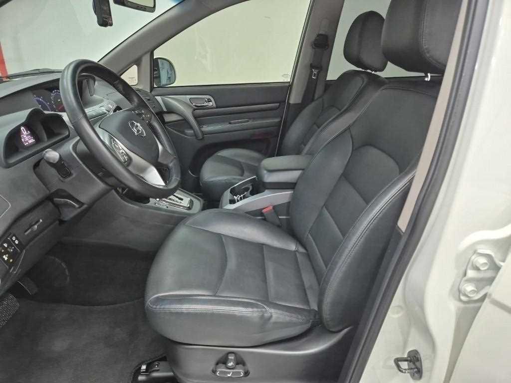 Ssangyong Korando - Vista 11