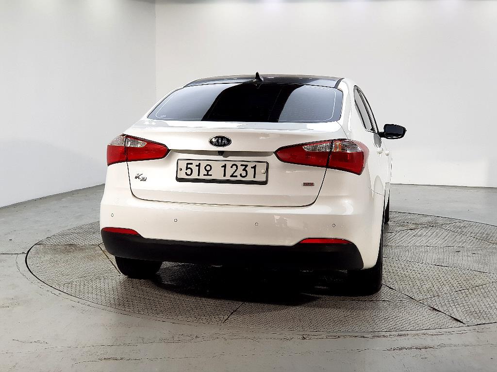 KIA K3 - Vista 3