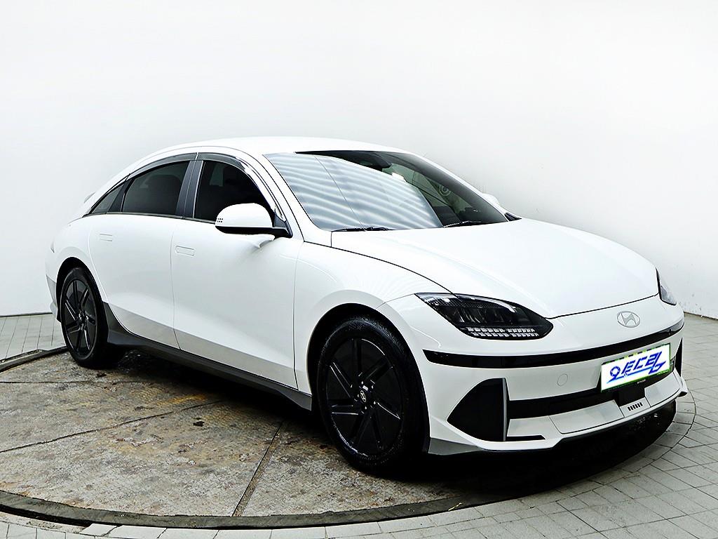 HYUNDAI Ioniq 6 - Vista 3