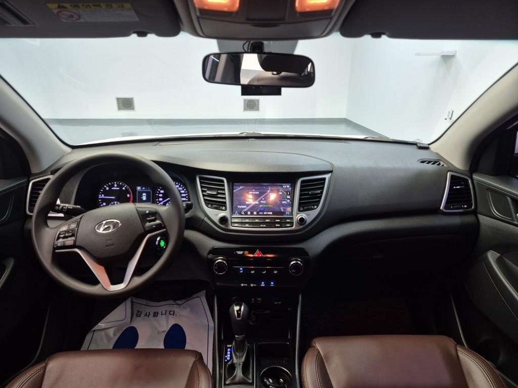 HYUNDAI Tucson - Vista 7