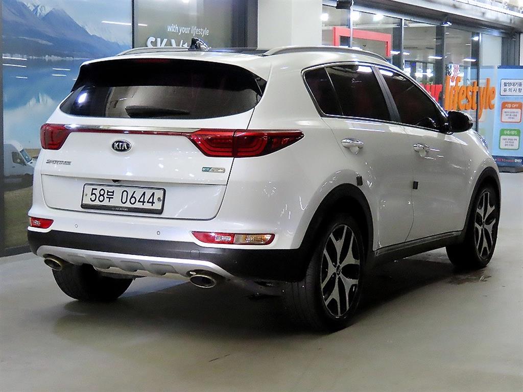KIA Sportage - Vista 4