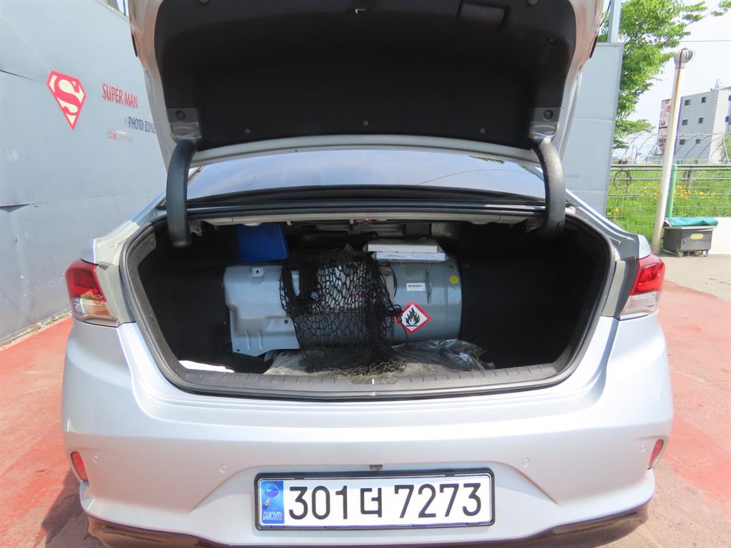 HYUNDAI Sonata - Vista 9