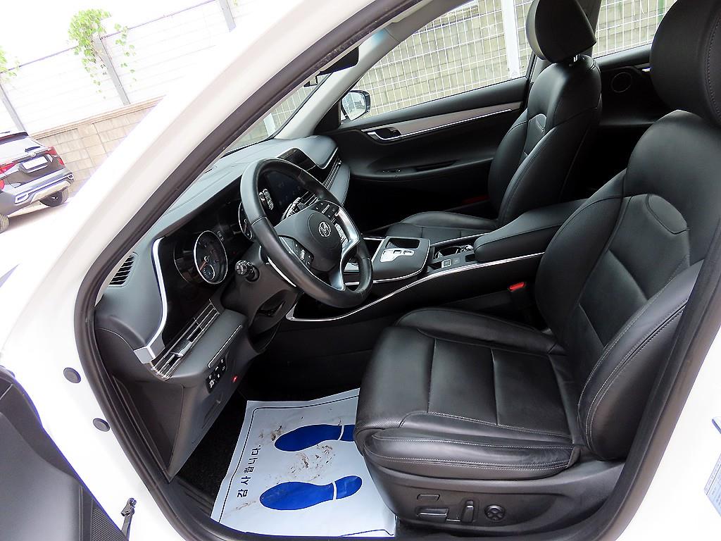 HYUNDAI Grandeur - Vista 5