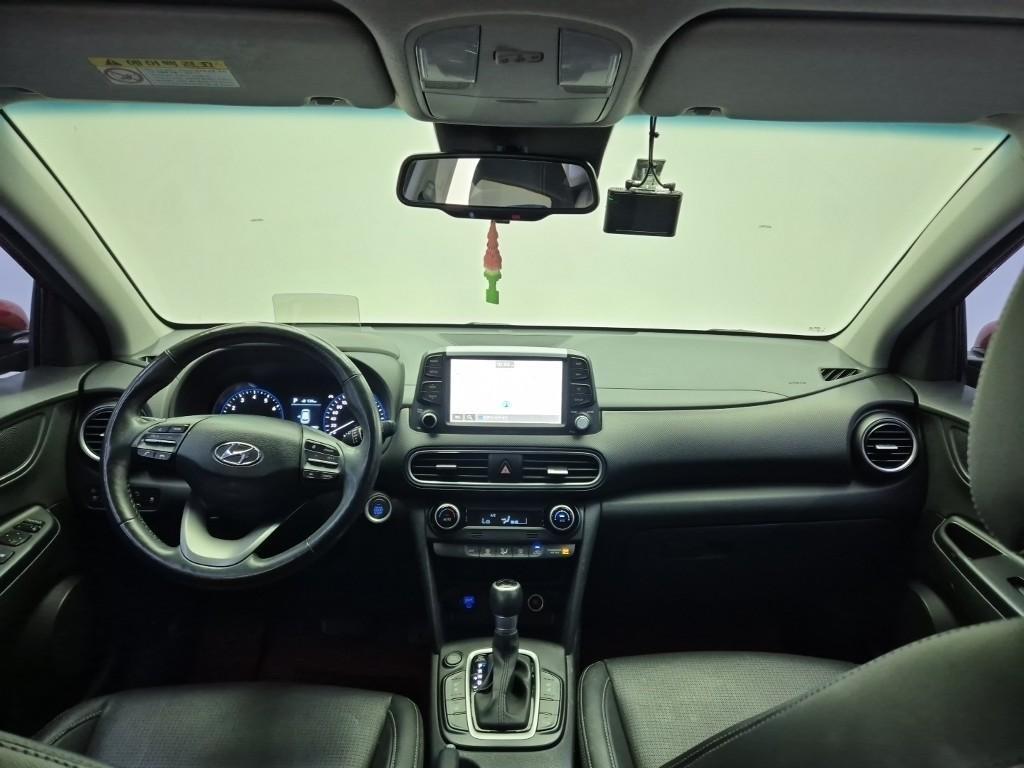 HYUNDAI Kona - Vista 5