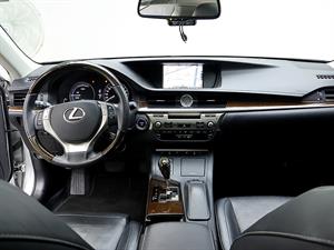 Lexus ES - Vista 10