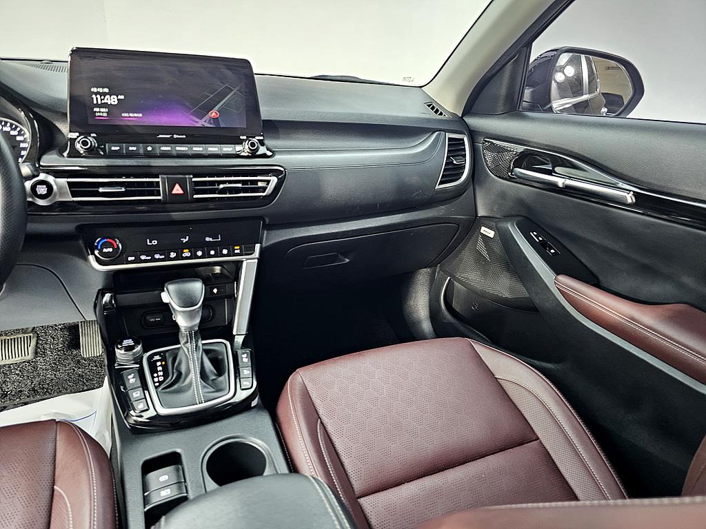 KIA Seltos - Vista 10