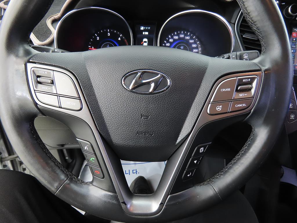 HYUNDAI Santa Fe - Vista 7