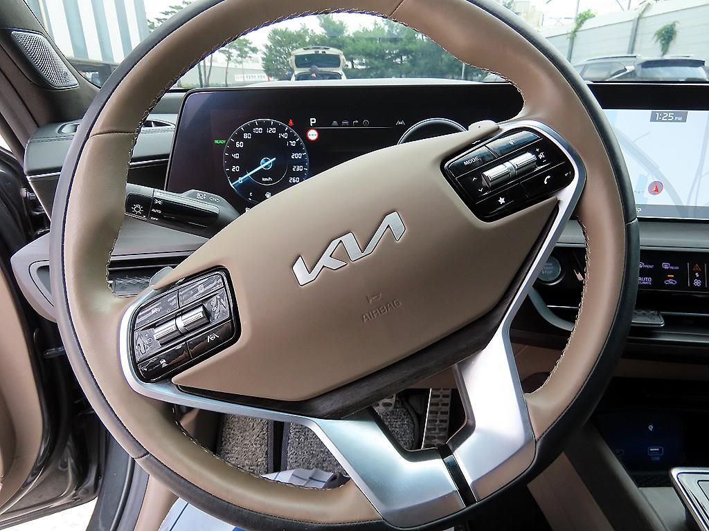 KIA K8 - Vista 8