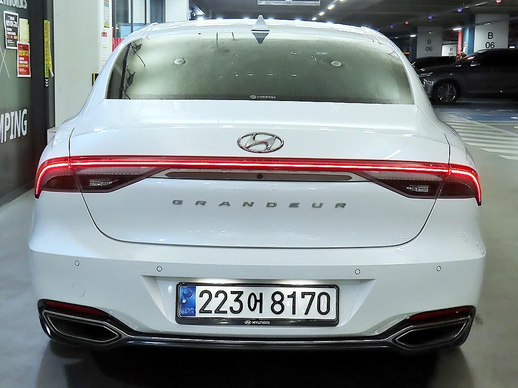 HYUNDAI Grandeur - Vista 5