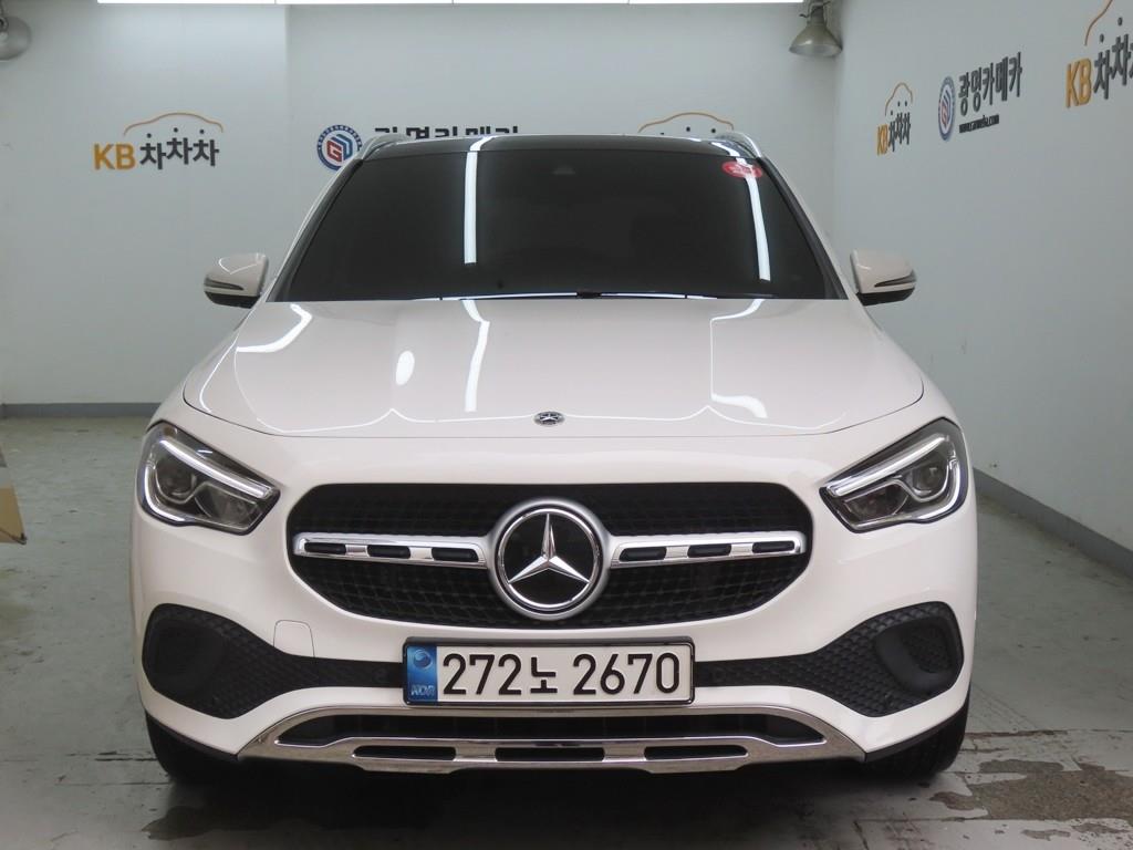 Mercedes Benz GLA Class 2021 Blanco - Importación desde Corea - HF Imports Iquique - Foto 1