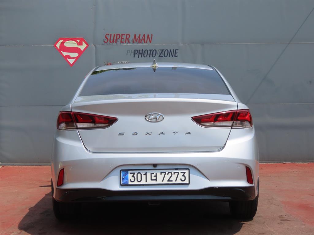 HYUNDAI Sonata - Vista 7
