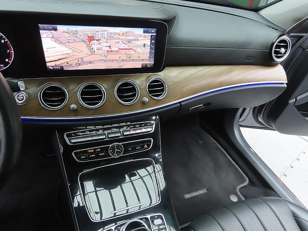 Mercedes Benz E class 2020 Gris - Importación desde Corea - HF Imports Iquique - Foto 7