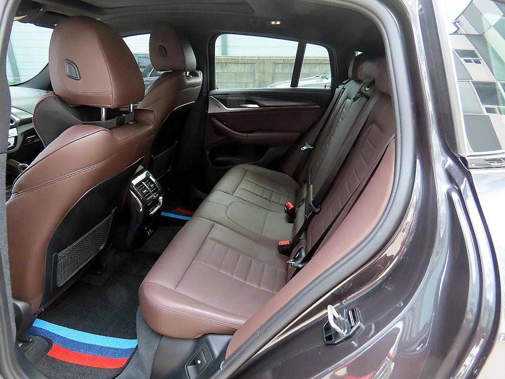 BMW X4 - Vista 6