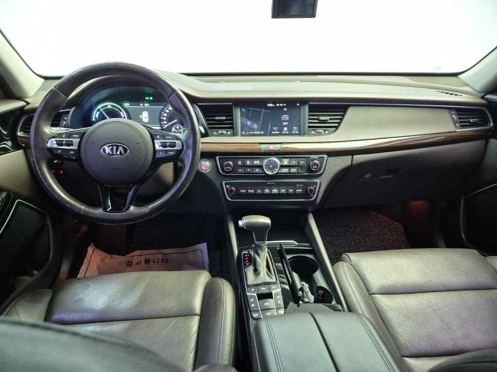 KIA K7 - Vista 7