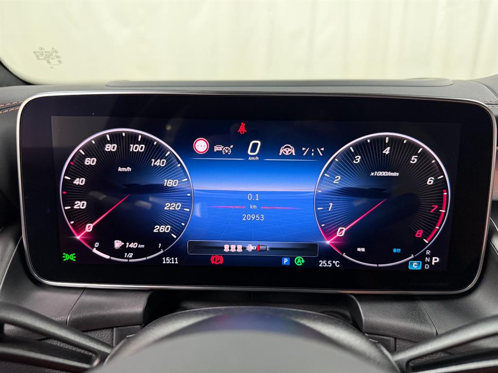 Mercedes Benz GLC Class - Vista 9