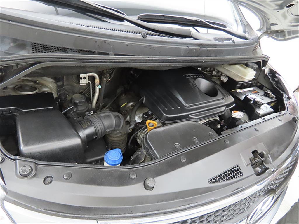 HYUNDAI Starex 2016 Plateado - Importación desde Corea - HF Imports Iquique - Foto 19