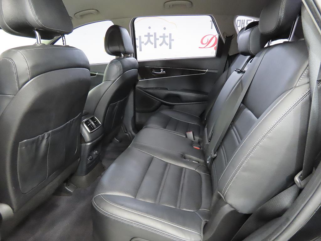KIA Sorento - Vista 6