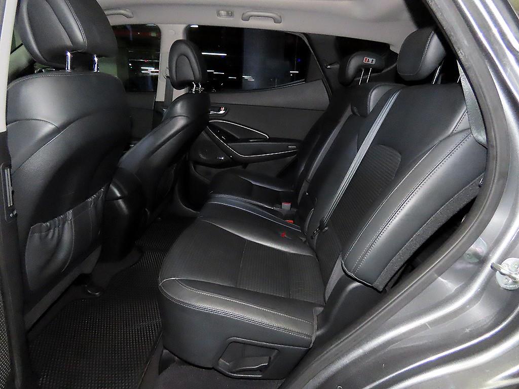 HYUNDAI Santa Fe - Vista 7