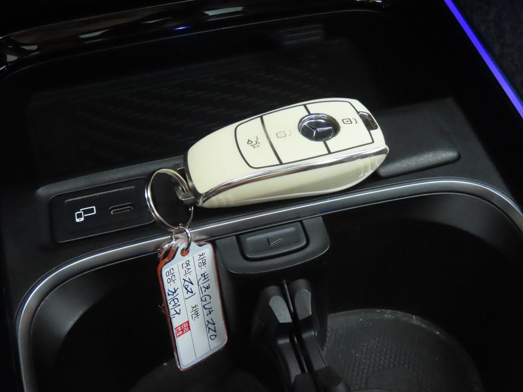 Mercedes Benz GLA Class 2021 Blanco - Importación desde Corea - HF Imports Iquique - Foto 13