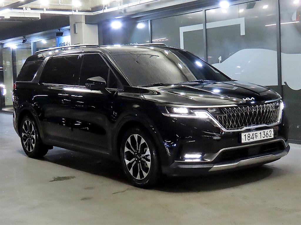 KIA Carnival 2023 Negro - Importación desde Corea - HF Imports Iquique - Foto 1