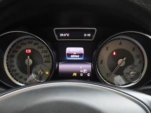 Mercedes Benz GLA Class - Vista 10