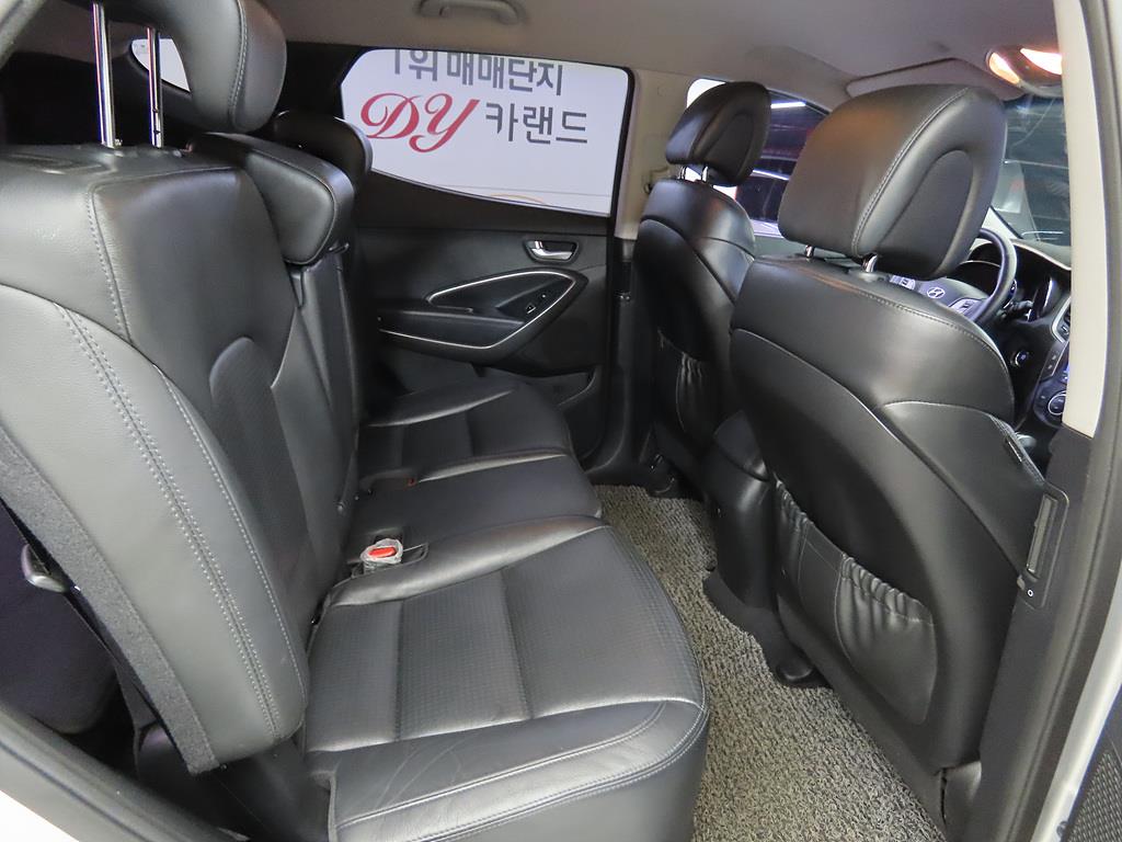 HYUNDAI Santa Fe - Vista 6