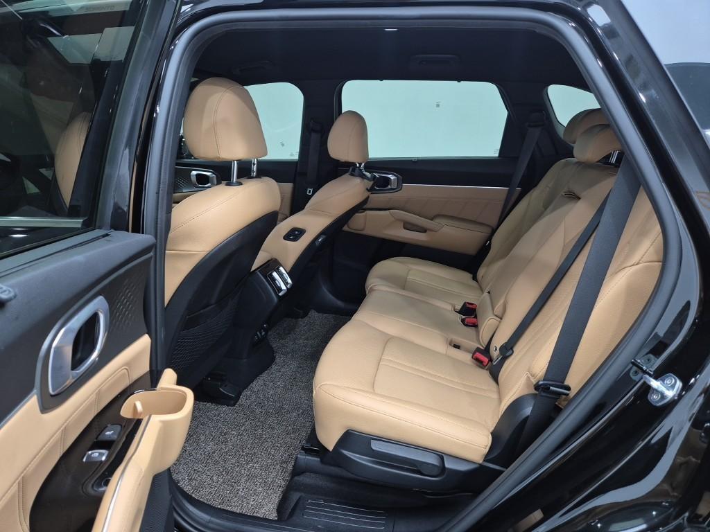 KIA Sorento - Vista 12