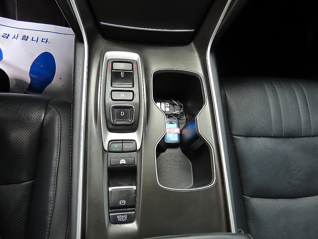 Honda Accord - Vista 10