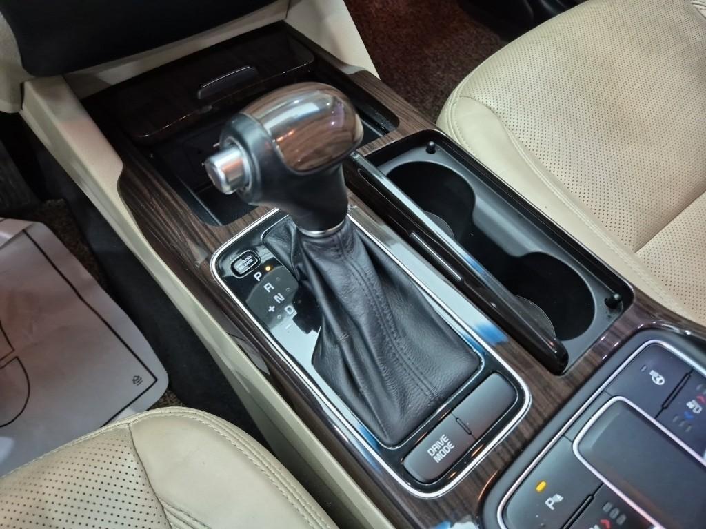 KIA K7 - Vista 8